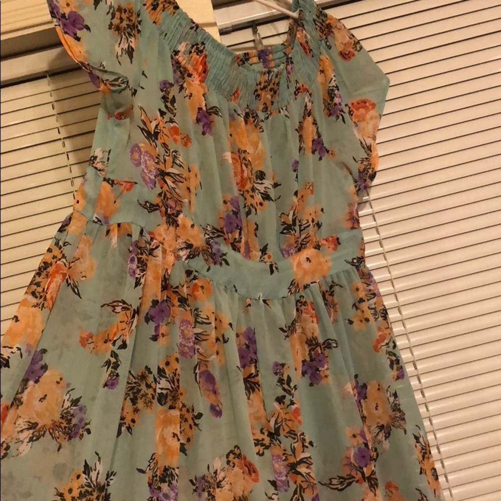 Top - Picture 4 of 5